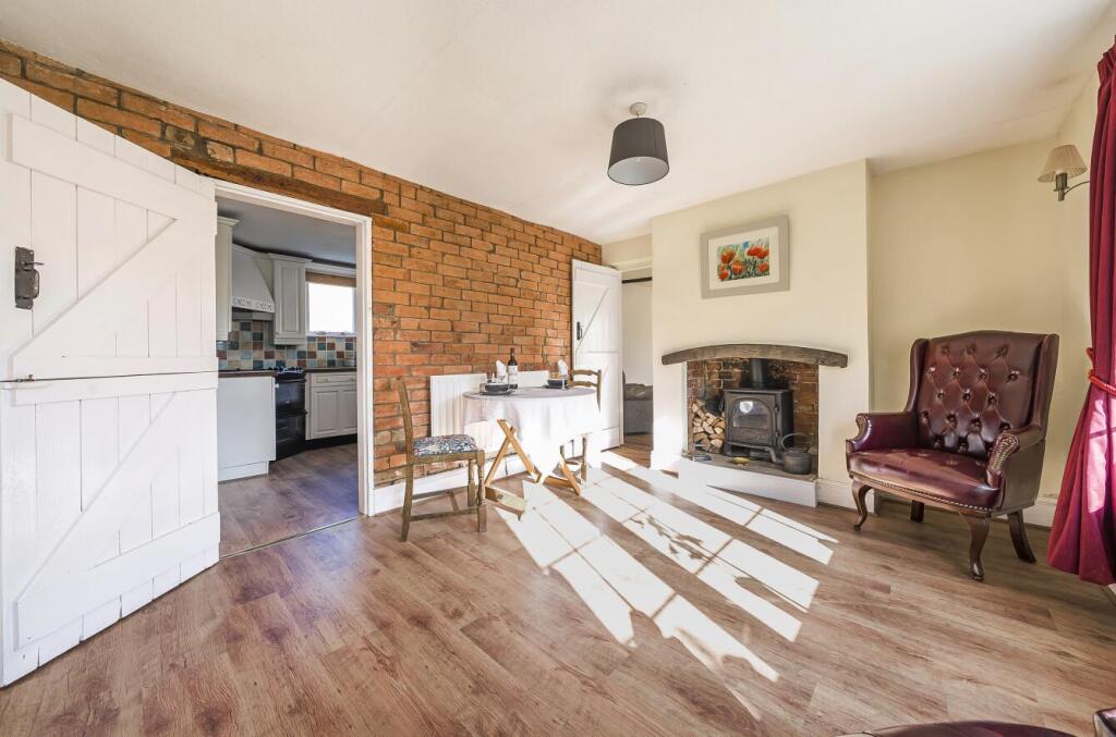 5 Church Walk, Barby