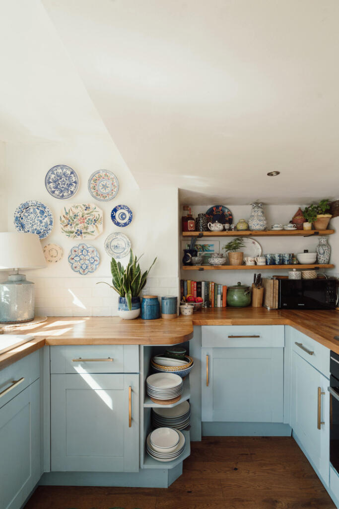 276844 - VILLAGE-STREET-PETERSFIELD-023.jpg