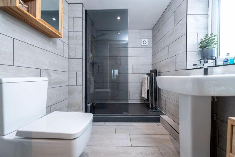 Master en-suite