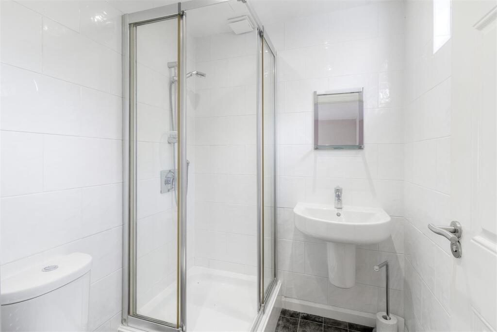 En Suite Shower Room