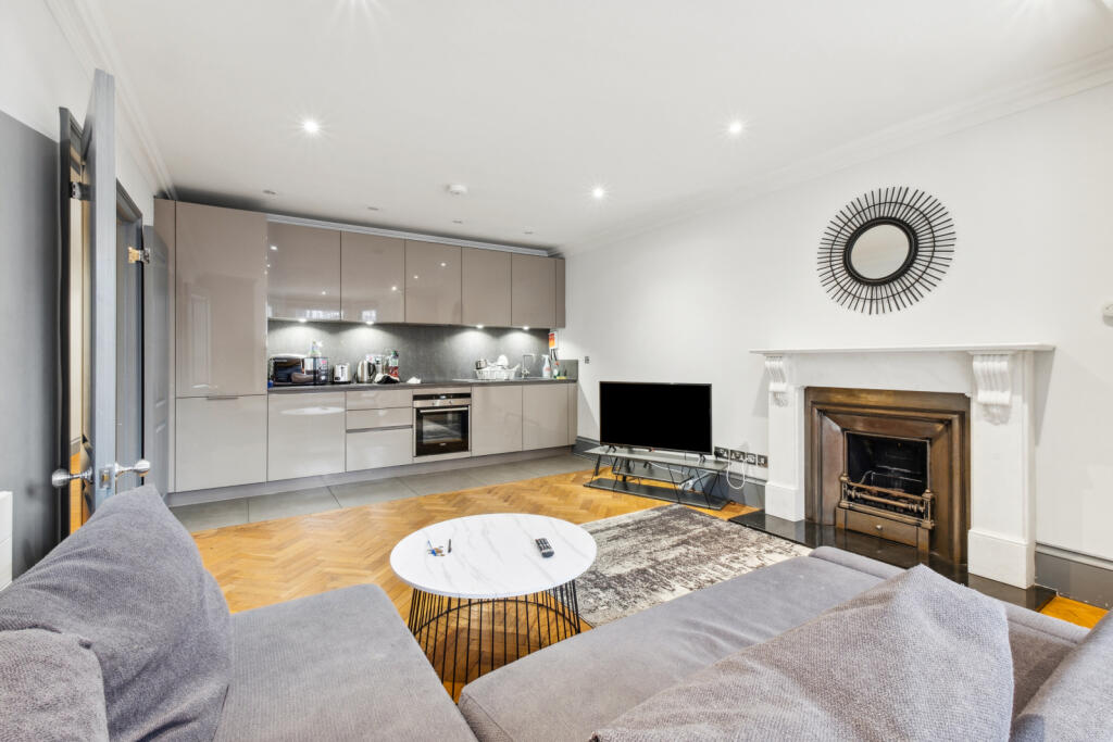 Reception/Kitchen