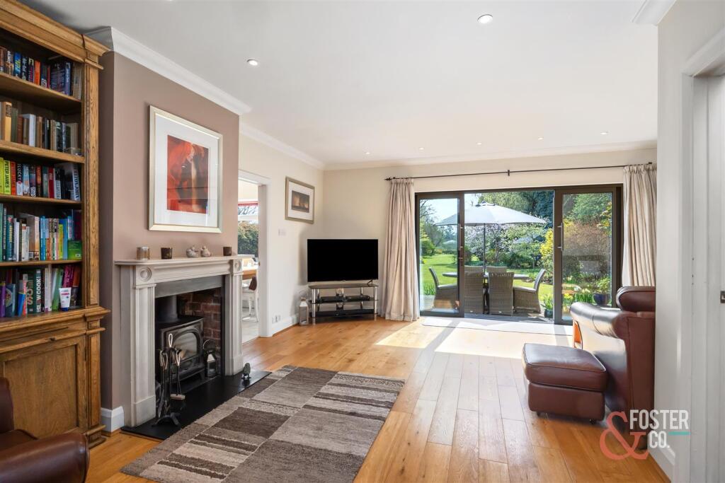 Wychwood Lane  River Mead Cottage-015.jpg