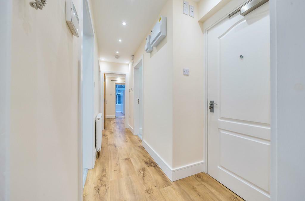 Hallway.jpeg