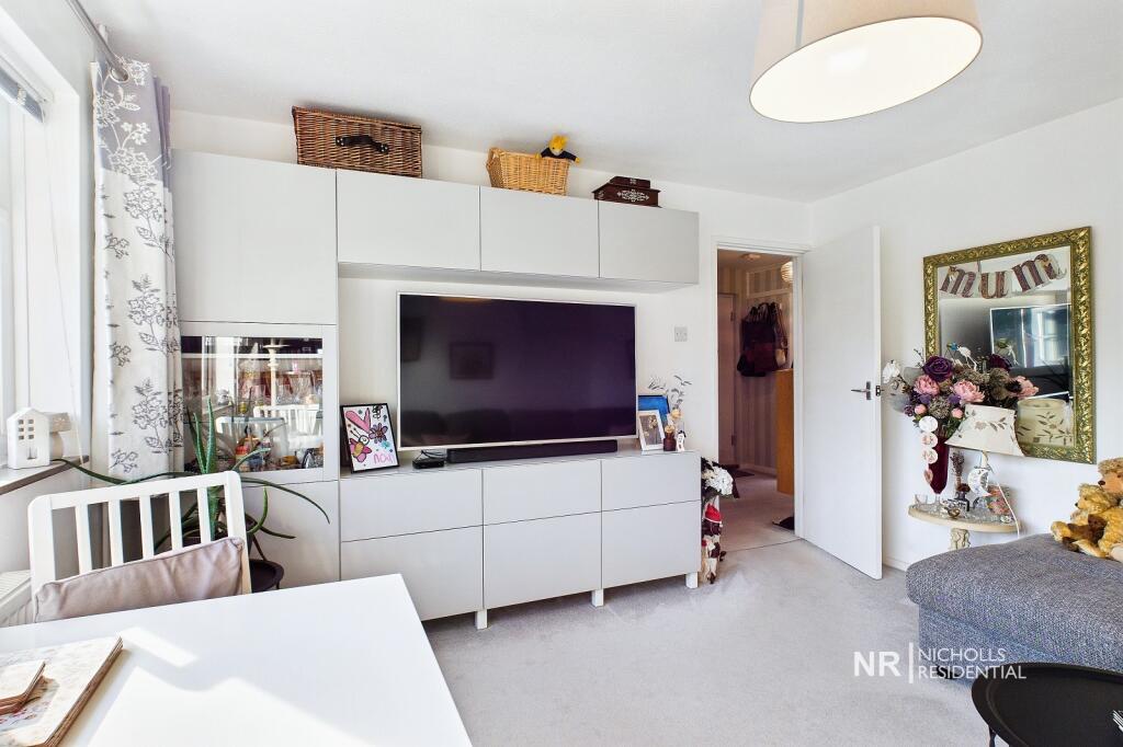 Lounge/Dining Room Extra