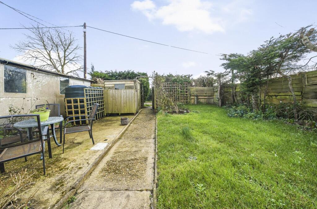 5 Church Walk, Barby