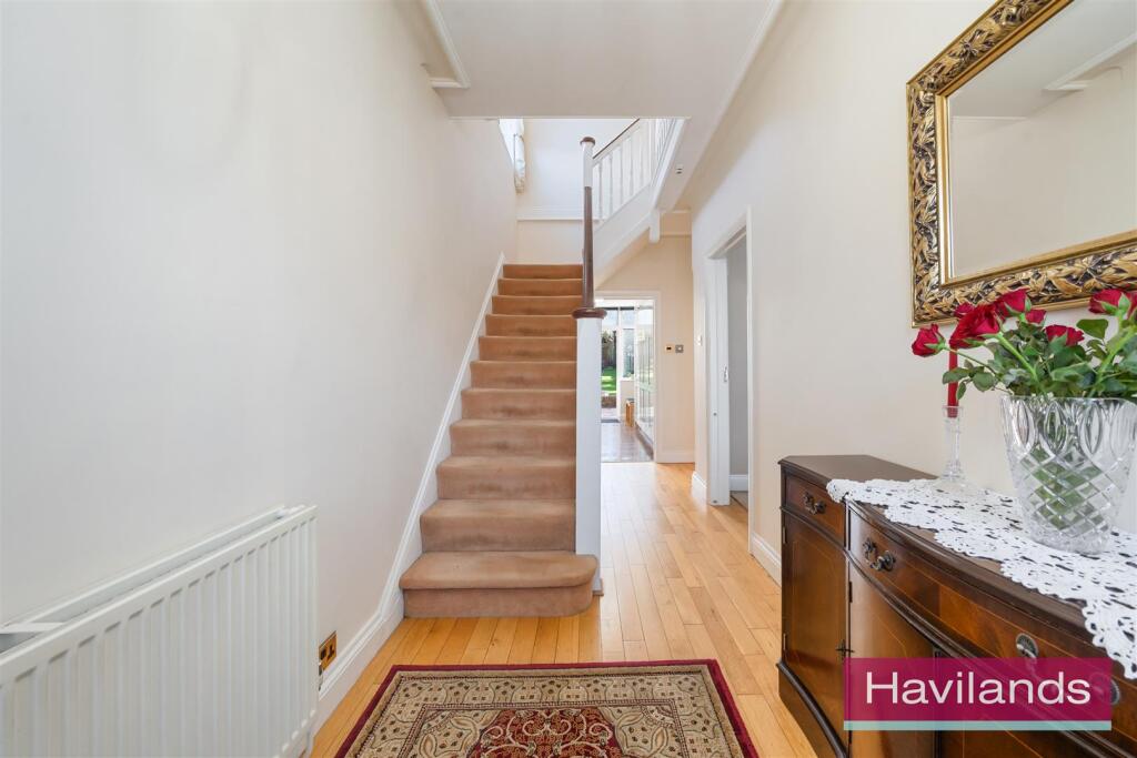 Winchmore Hill Road-20.jpg