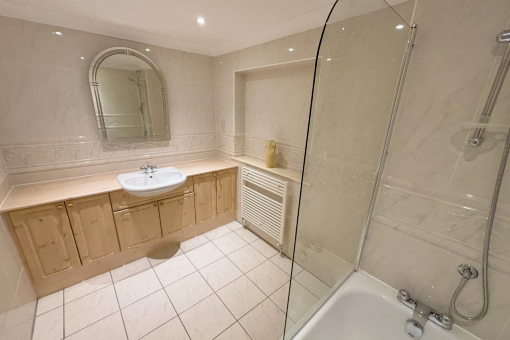 Family bathroom