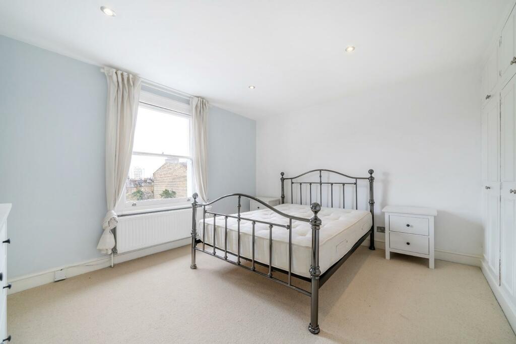 Bedroom.JPG