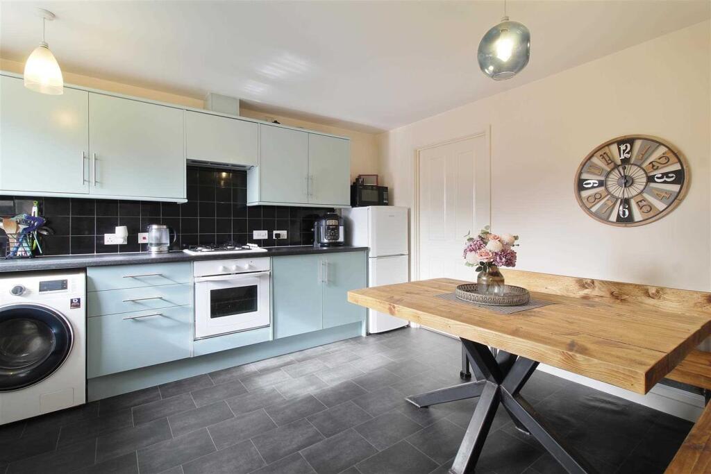Kitchen diner