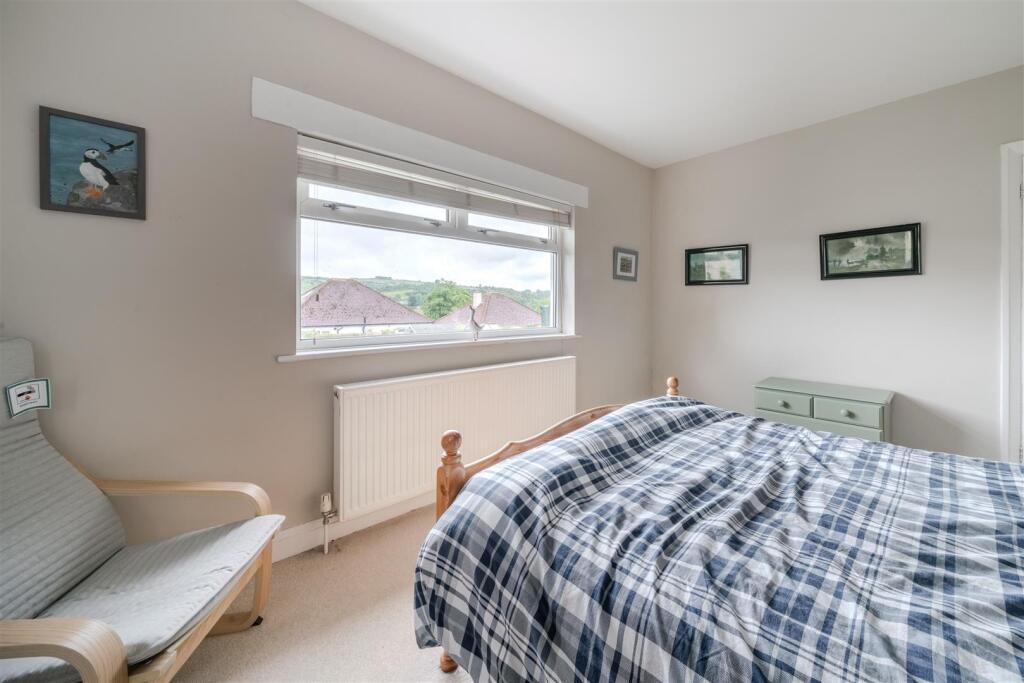 Bedroom2-4.jpg