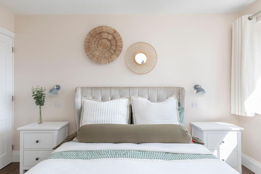 Principle bedroom