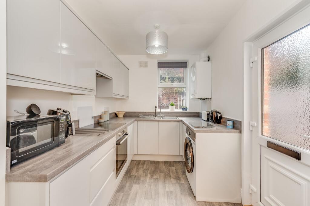 KITCHEN, DINER AND LIVING ROOM