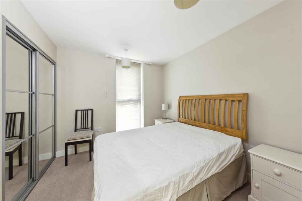 Apt-8-The-Bellerby-Apartments-Leapale-Lane-GU1-4PT