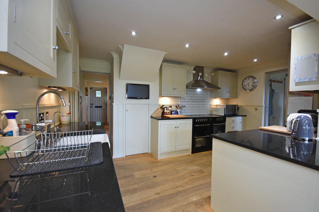 Kitchen 2