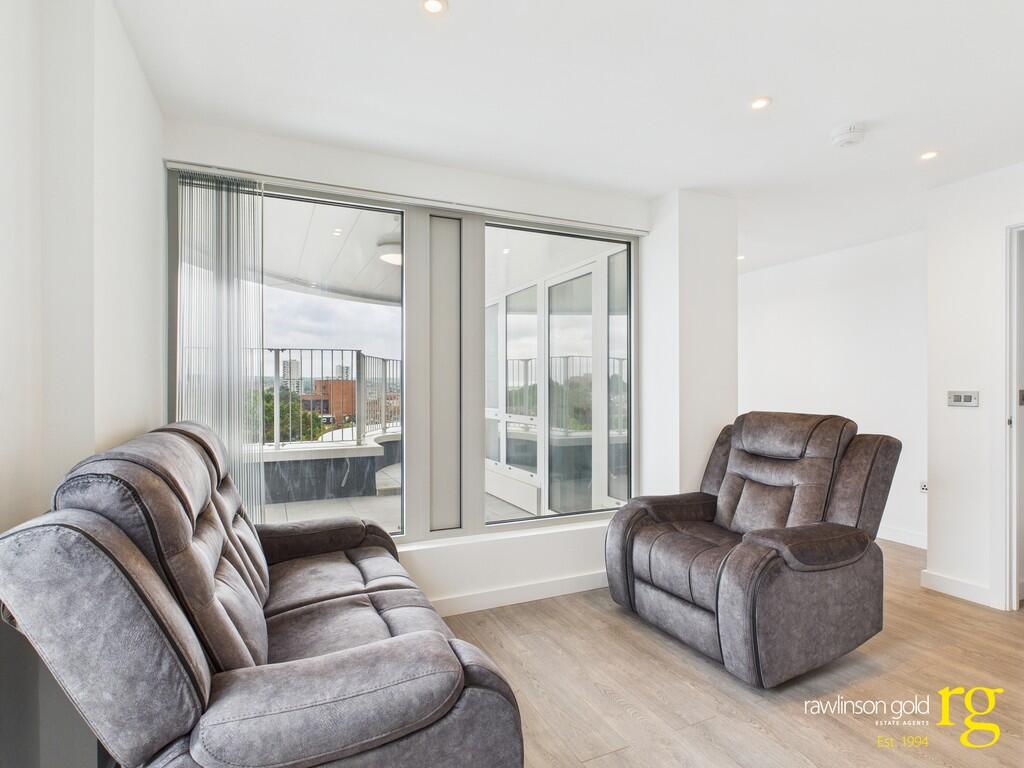 CAM02900G0-PR0272...