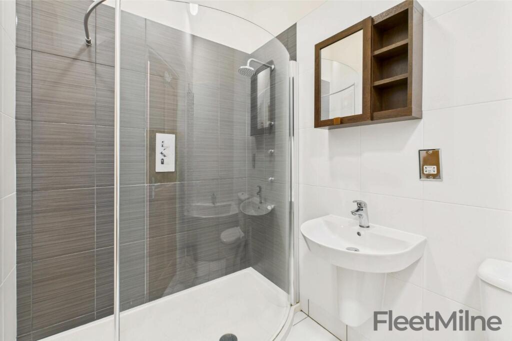 Ensuite bathroom
