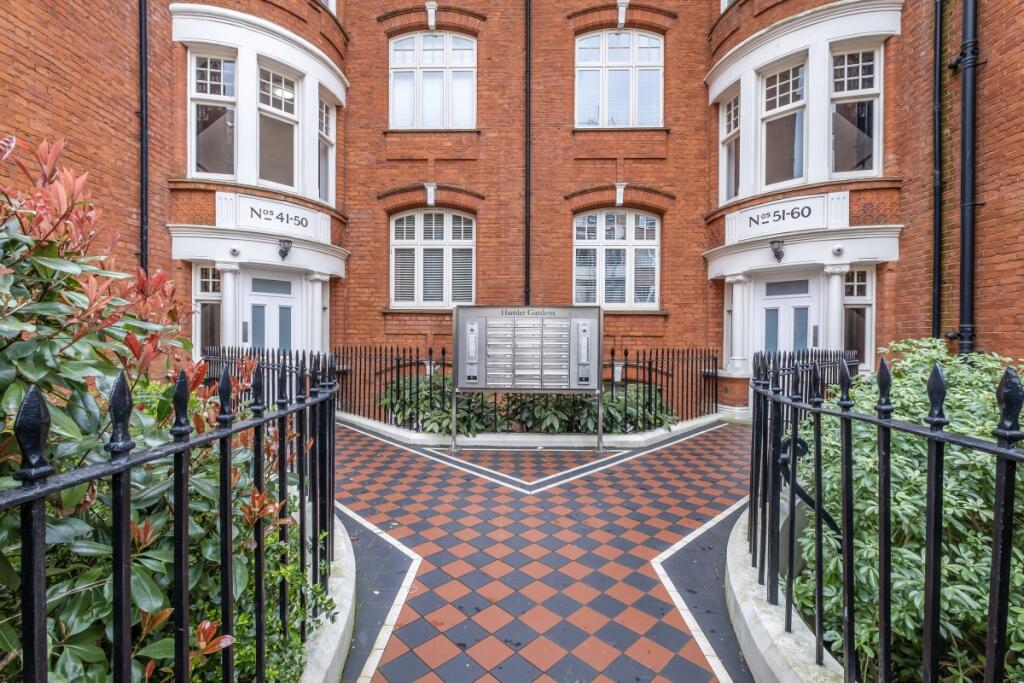 48-Hamlet-Gardens...