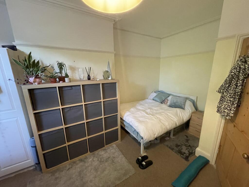 ECE1D54B-111F-460F-ACDE-9DA2FC2B2A70