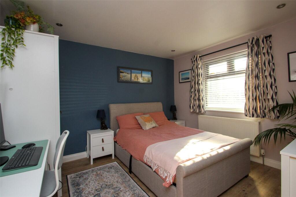 Station Road, Netley Abbey, Southampton, Hampshire, SO31
