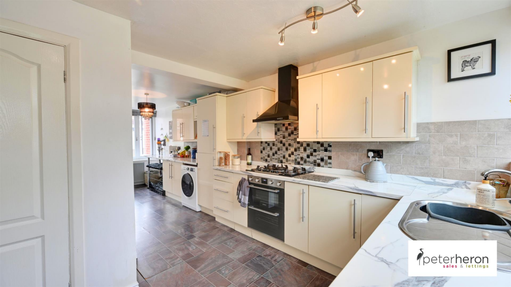 Breakfasting Kitchen