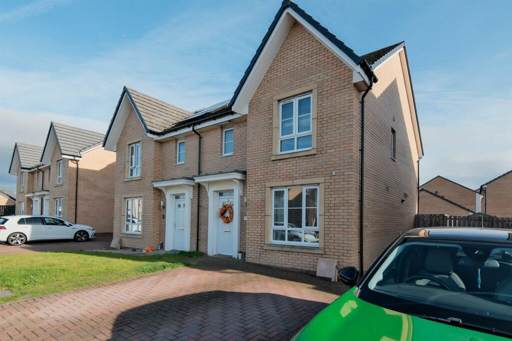 039-14 Brock Place Motherwell ML1 1AH.jpg