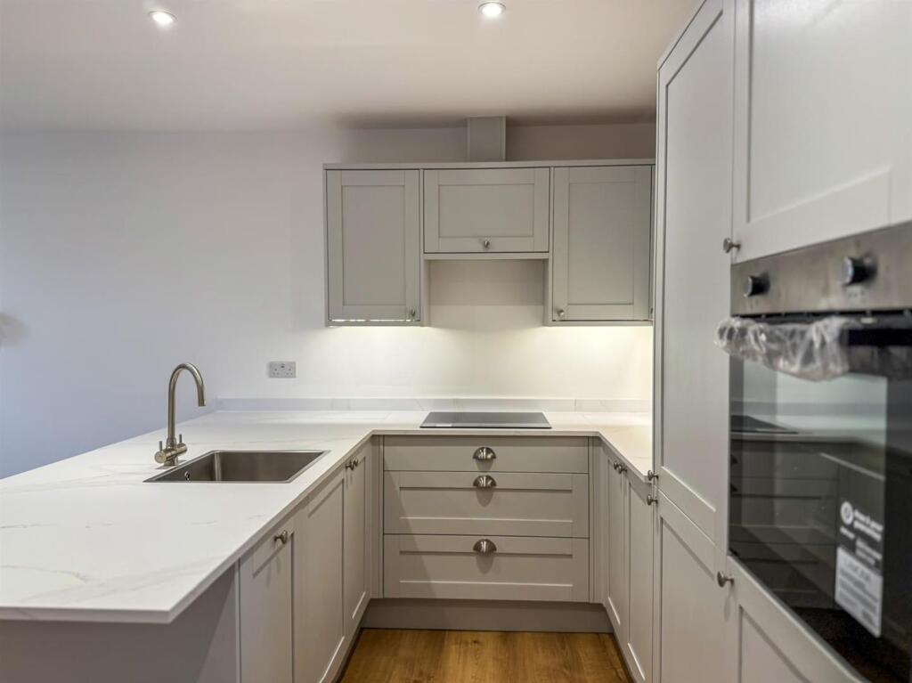 WhatsApp Image 2025-08-19 at 12.03.52_d0891adb.jpg