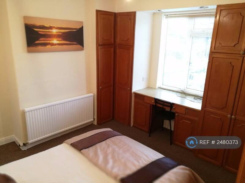 Great Fully Furnished Double Room