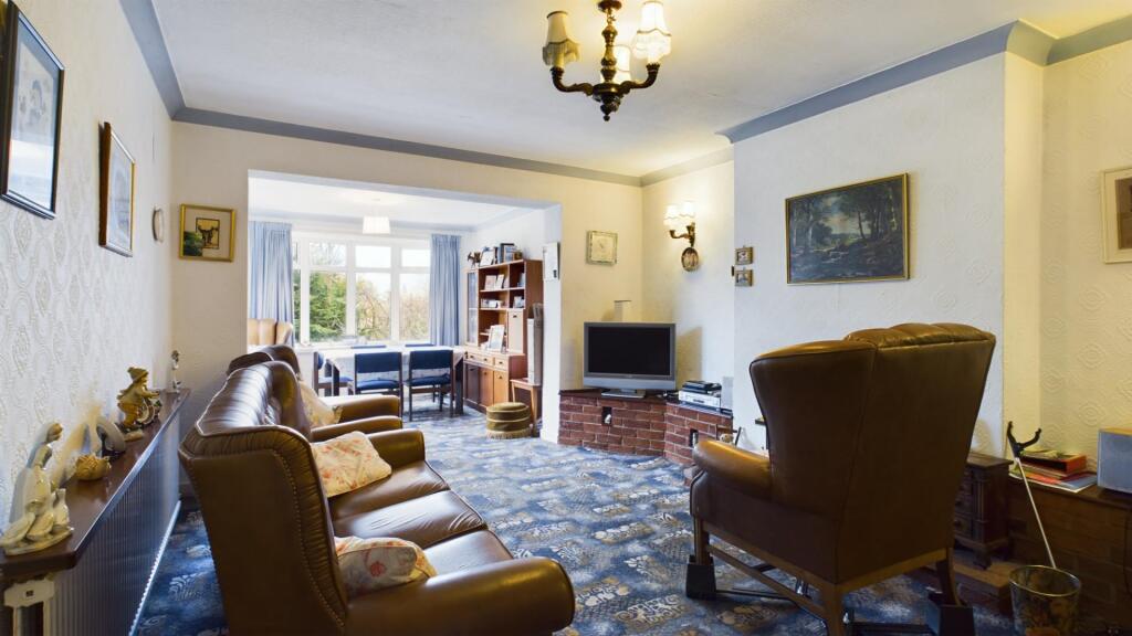 lounge &amp; dining