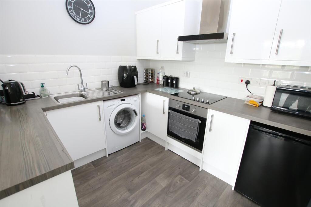 Kitchen.JPG