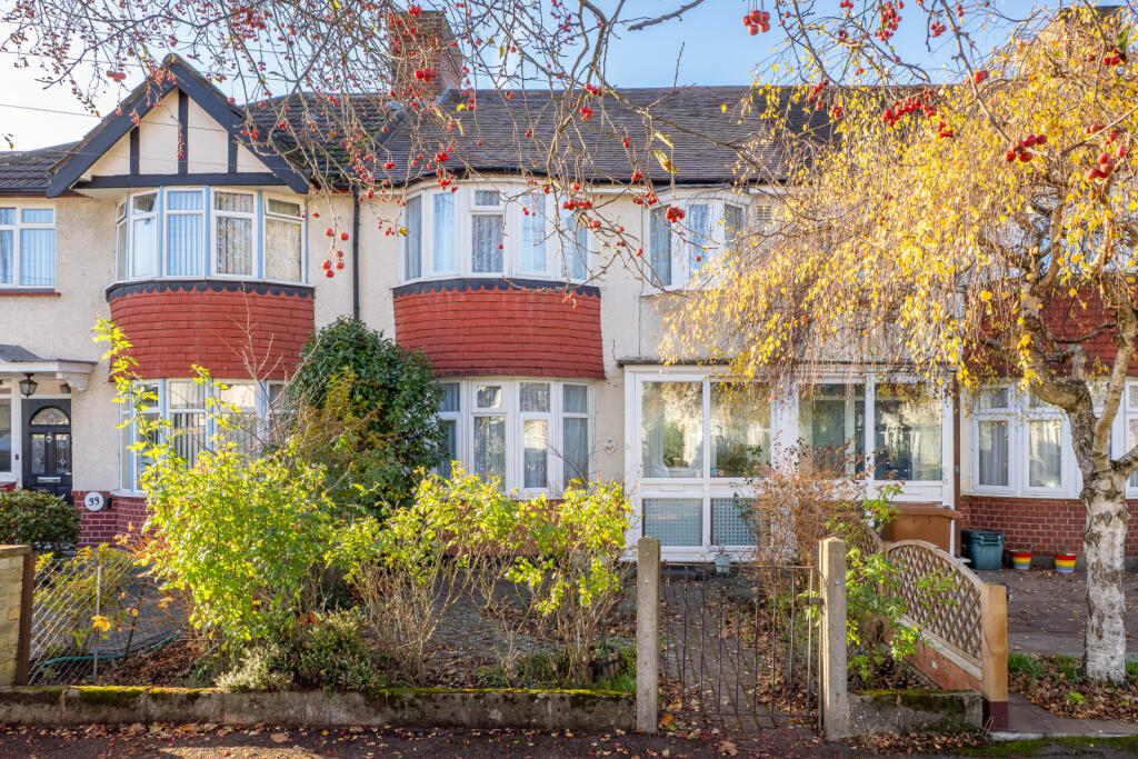 Kew Crescent, Cheam, Sutton, SM3