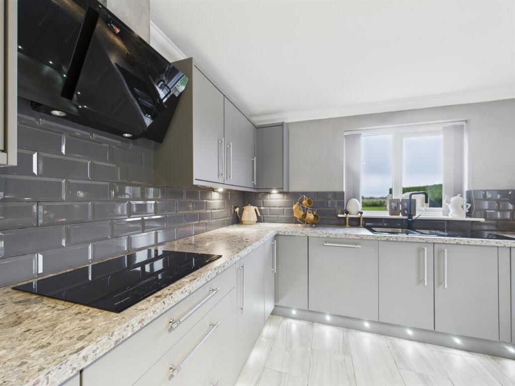 Open Plan Kitchen/Dining/Living Area