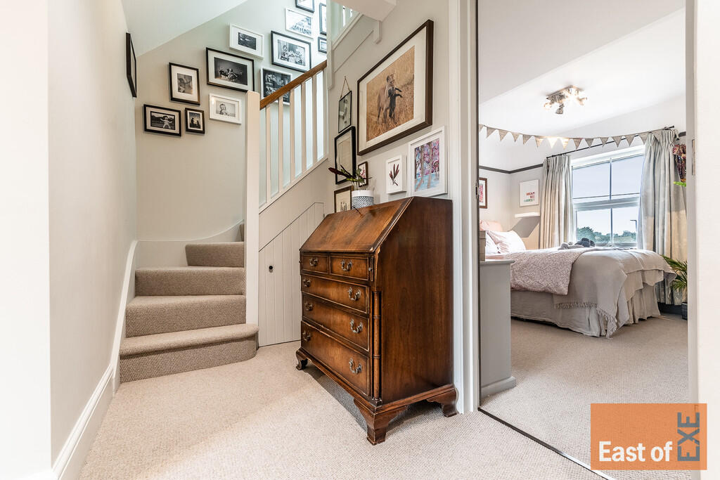 5 Cott Park - Web...