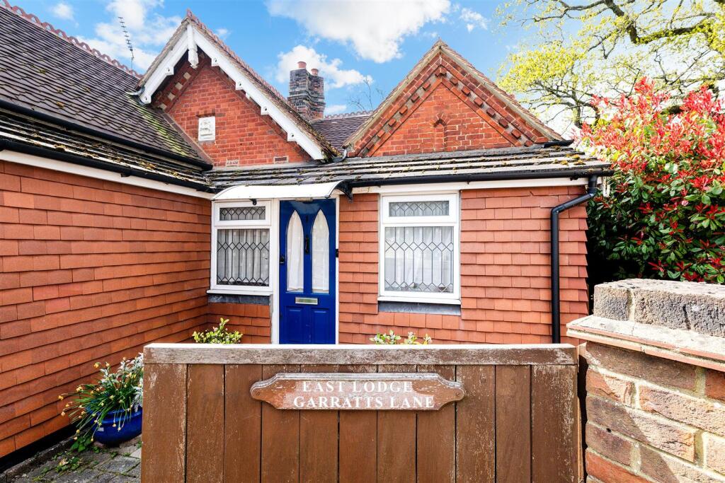 EAST LODGE, GARRATT LANE. 1 (1).jpg