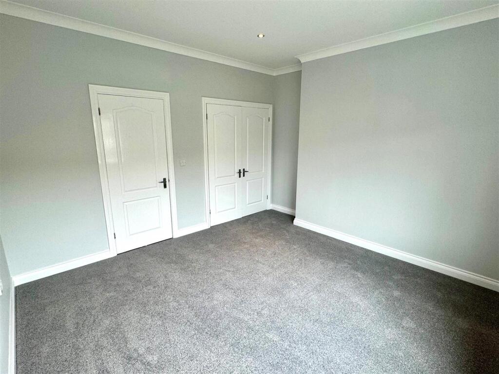 Flat 1, Compass Rose Bedroom 1