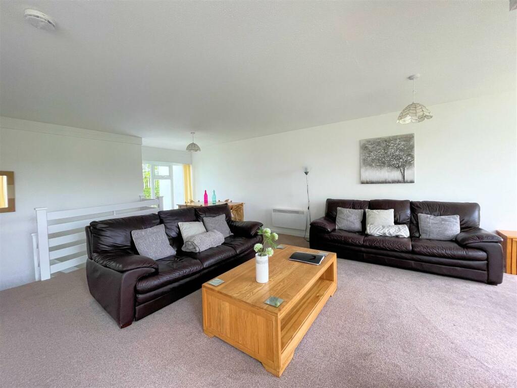 living room 2.jpg