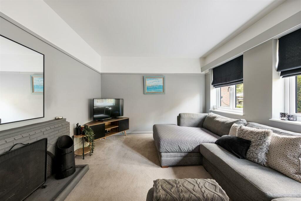 Forest View, E4