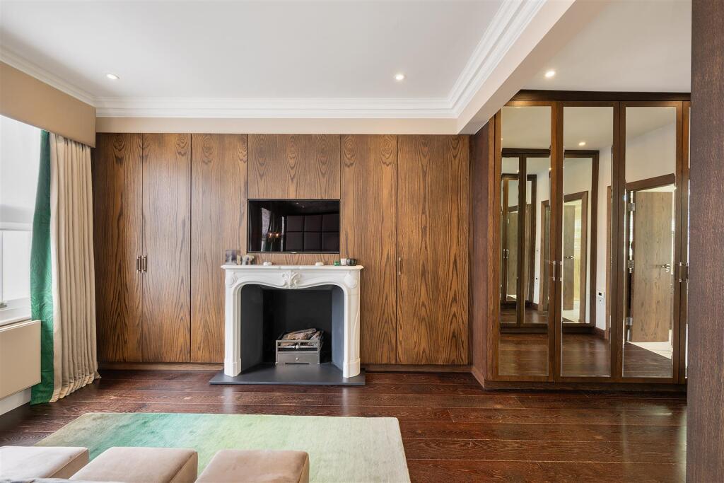 2 Ovington Street Hi-25.jpg