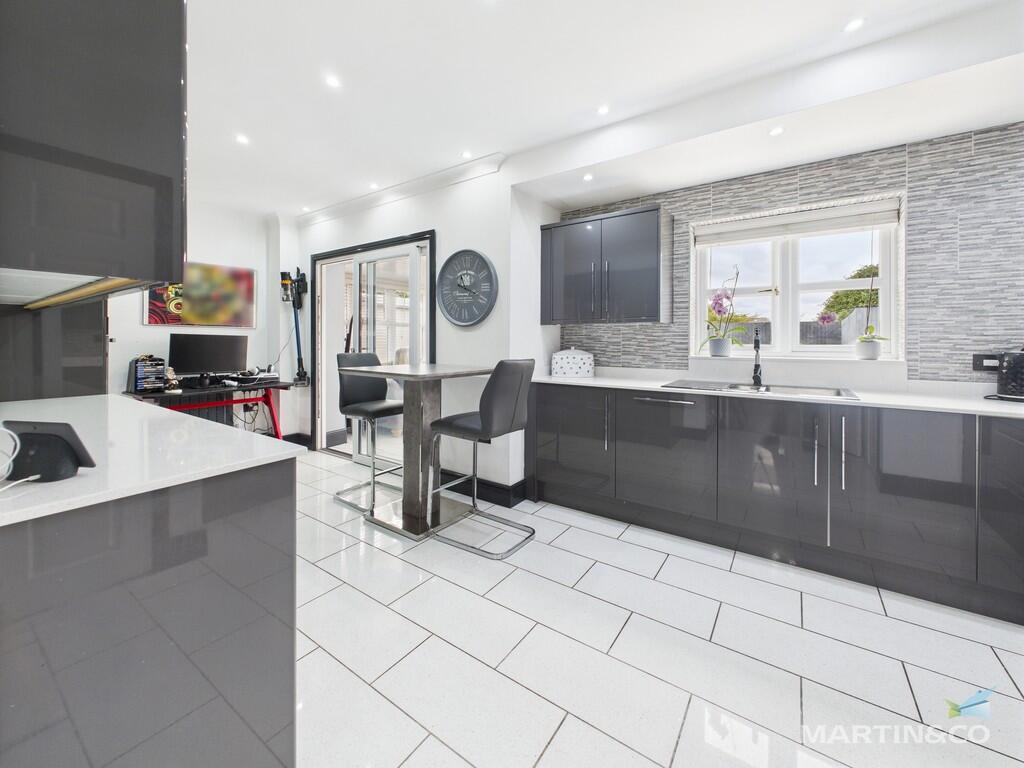 CAM03111G0-PR0365...