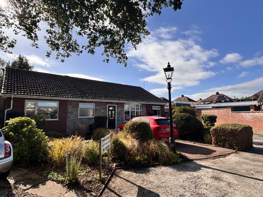 Three bed detached bungalow