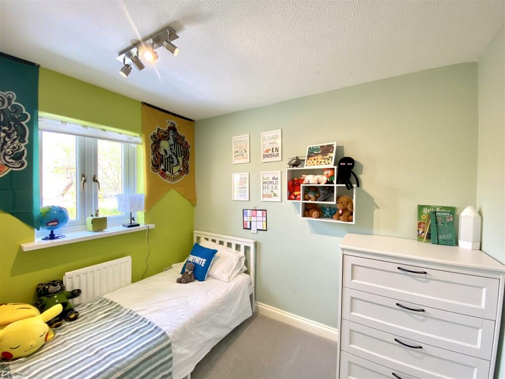BEDROOM 3