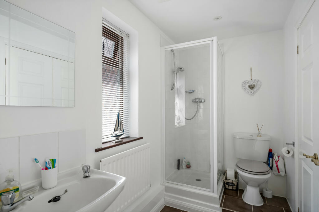 En-Suite 2