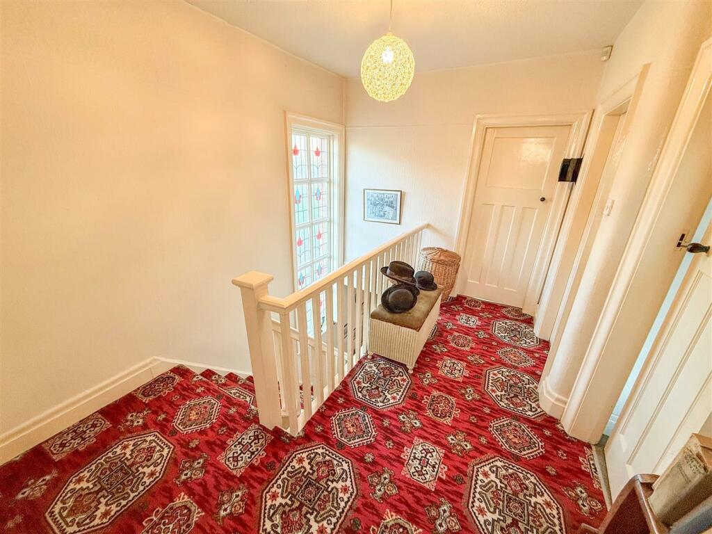 FIRST FLOOR ACCOMMODATION