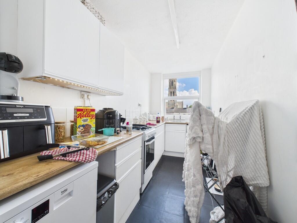 CAM02089G0-PR0533...