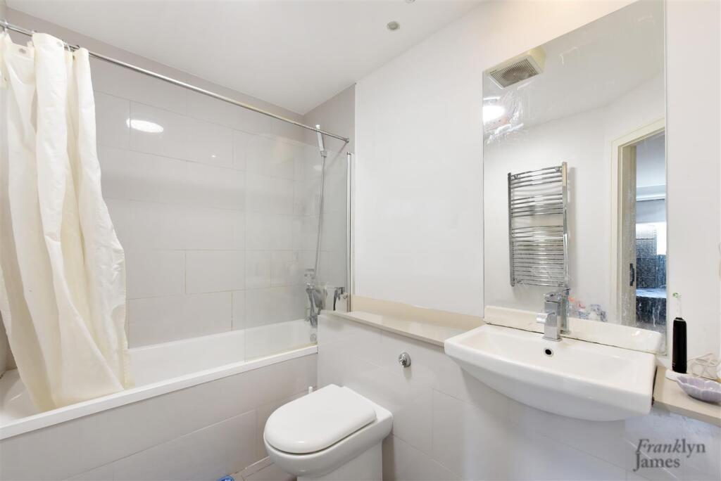 Grosvenor Court (5).JPG