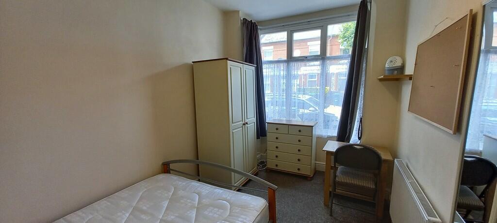 ground floor bedr...