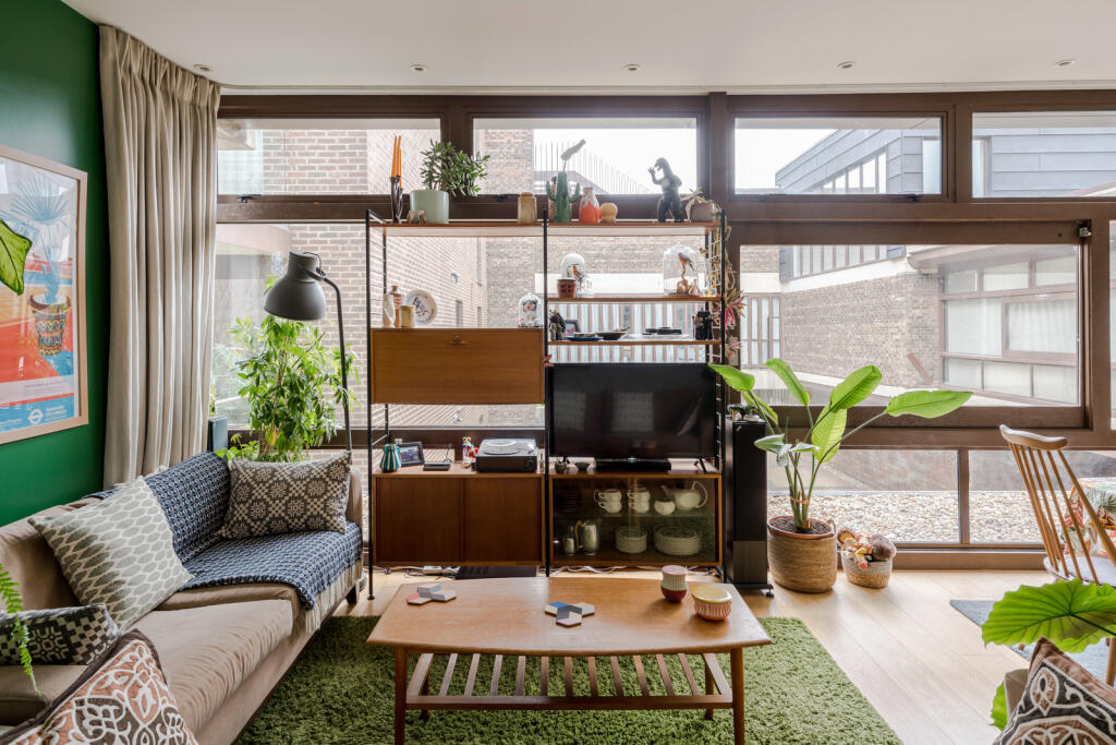 243978 - 3, 19 Cabanel Place-4.jpg
