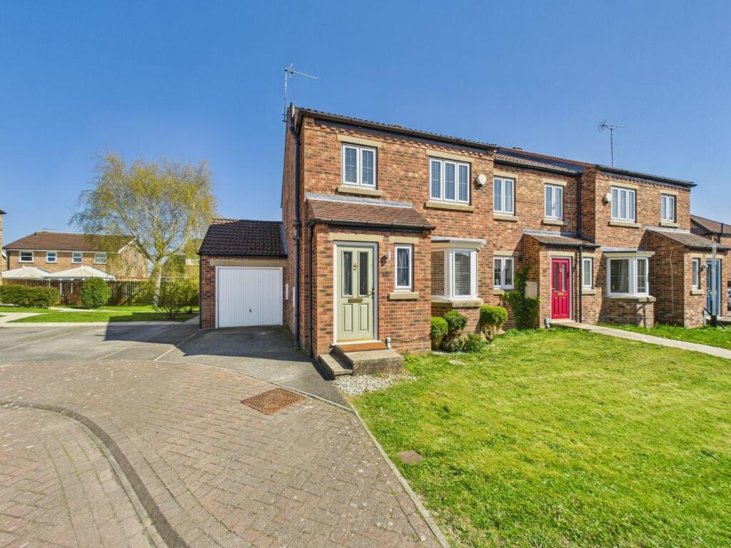 3 Bedroom End Terrace- For Sale