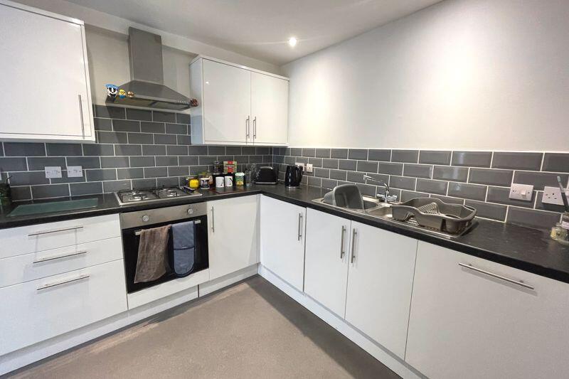 108 Queens Road - Kitchen