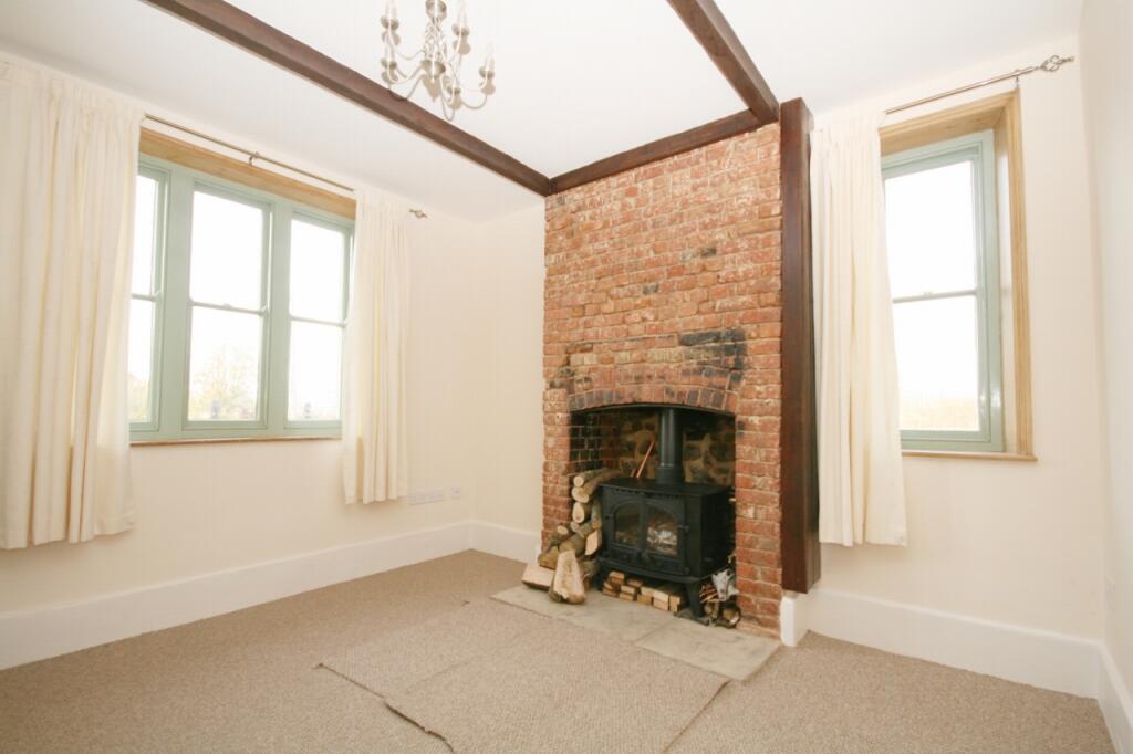 Photograph 4