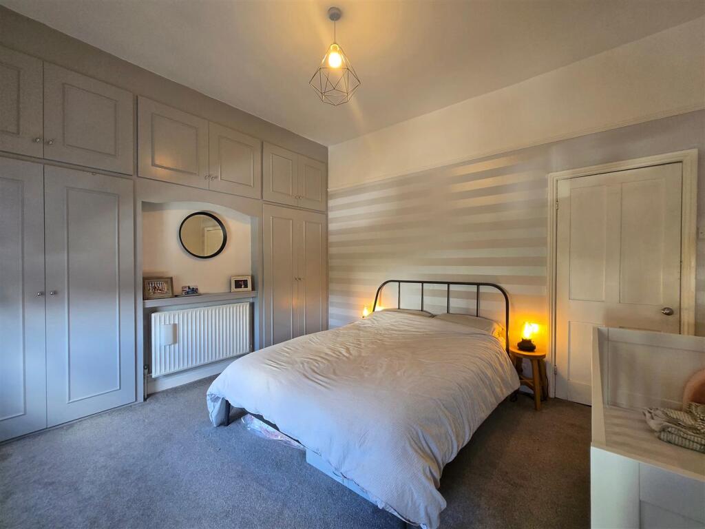 Master Bedroom 3.jpg